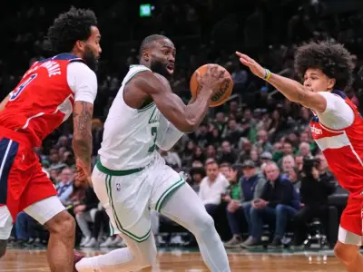 Jaylen Brown scores 35 points in 26 minutes before watching Celtics coast to 136-107 win over Wizards