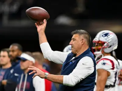 ‘It becomes comical’: Patriots head coach Mike Vrabel criticizes officiating