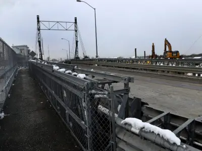North Shore bridge closed indefinitely after inspection turns up need for urgent repairs