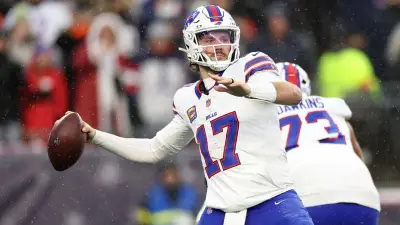 Bills end Patriots' 10-game win streak after erasing 21-point deficit in AFC East thriller
