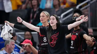 Caitlin Clark, Sophie Cunningham protest WNAB refs from sideline during Fever playoff game