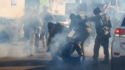 Appeals court blocks order limiting immigration agents' use of force in Chicago