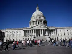 Shutdown with no clear end poses new economic threat