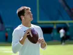 Patriots vs. Dolphins live updates: Will New England drop to 0-2?