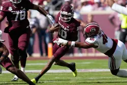 No. 3 Texas A&M pulls off biggest comeback in school history to beat South Carolina 31-30