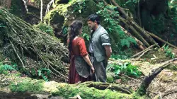 'Hamnet' Review: Jessie Buckley, Paul Mescal lead moving Shakespeare family drama