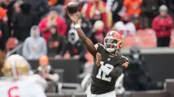 LeBron James praises Shedeur Sanders for TD pass against 49ers