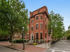 Kroger interim CEO Ron Sargent buys former Celtics co-owner Steve Pagliuca’s Back Bay mansion