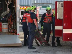 2 workers killed in crane collapse at Everett construction site