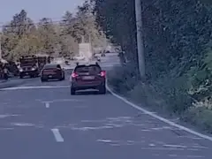 South Shore police dept. issues warning after video shows self-driving car blowing past school bus