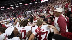 Oklahoma upsets Alabama to keep playoff hopes alive
