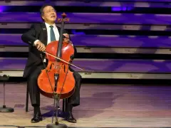 SNL’s Rachel Dratch shares sunrise performance by Yo-Yo Ma in Hanover, NH
