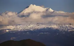 Mt. Shasta hiker plummets 2,000 feet down glacier to his death