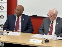 Maryland Democrats hear from federal workers at Bowie town hall
